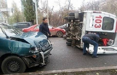 Видео сбитой "скорой" в Алматы всколыхнуло общественность