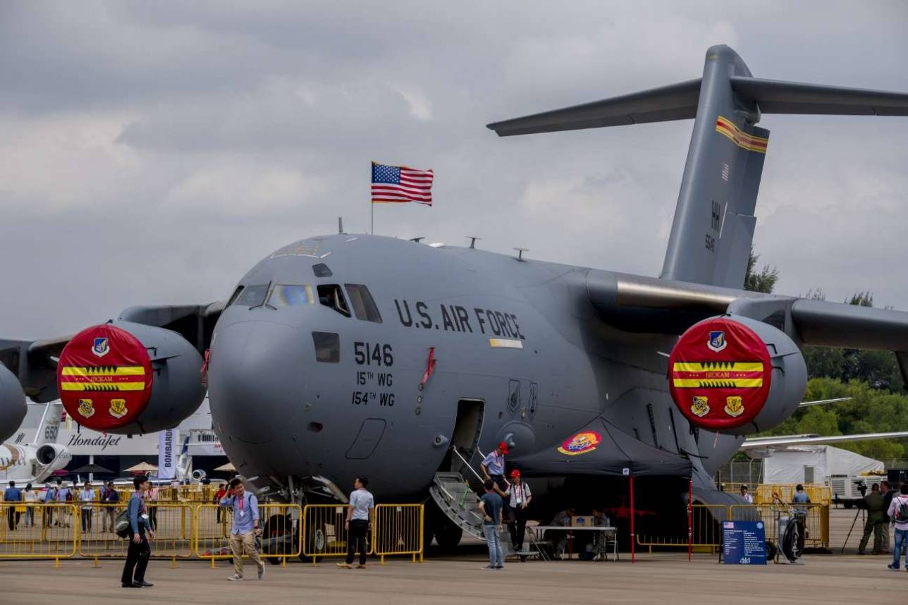 Globemaster на статике Сингапурского авиасалона