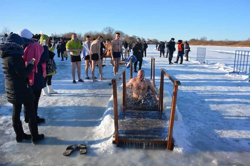 Купания в Крещение в Петропавловске