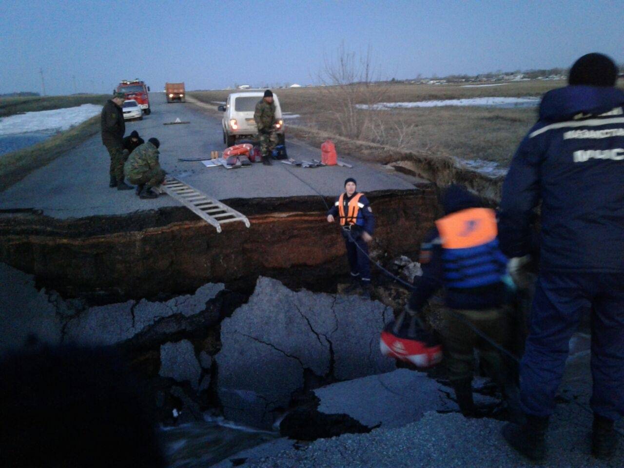 Участок трассы Петропавловск – Жезказган разрушили ради спасения села