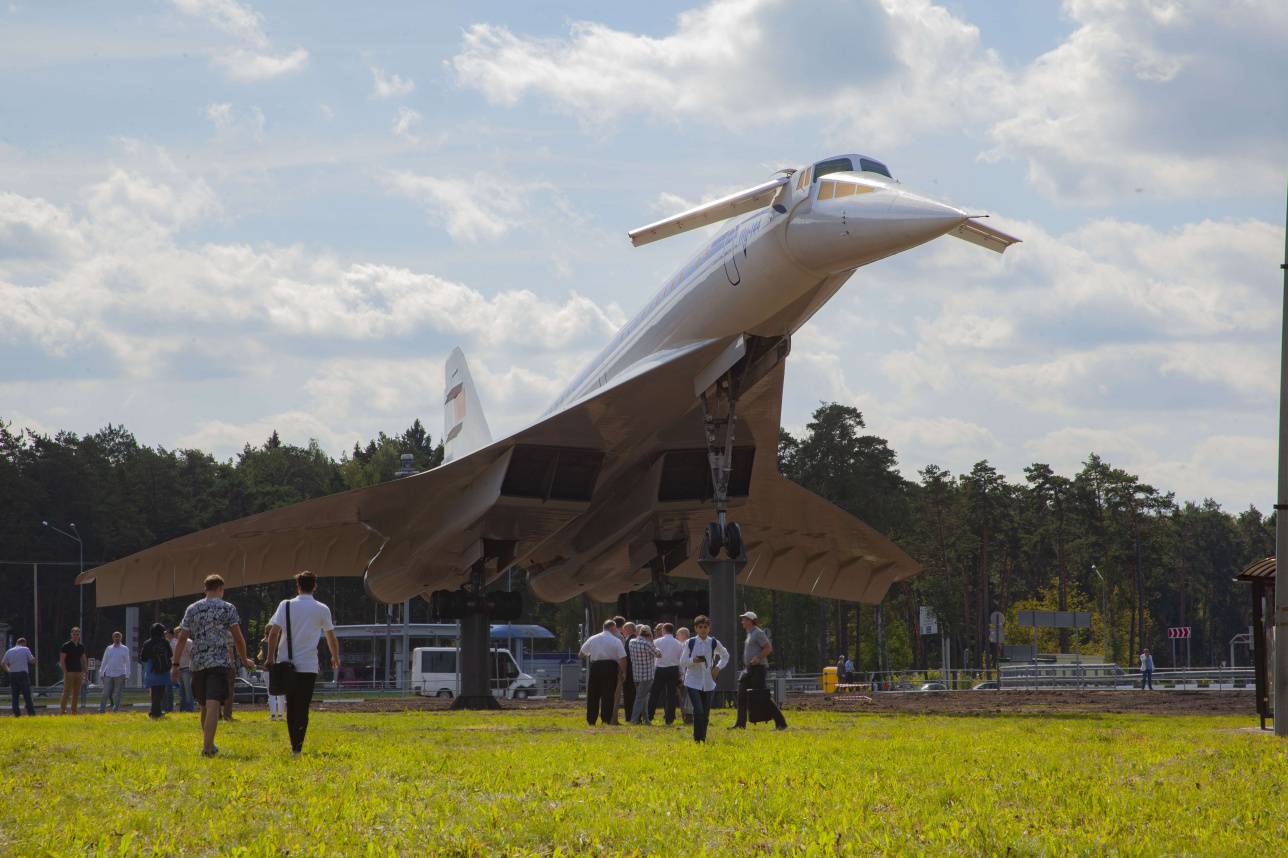 Легендарный сверхзвуковой авиалайнер ТУ-144 после реставраации