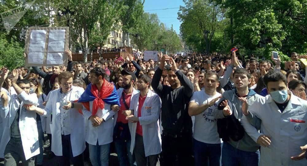 В акциях протеста участвуют студенты