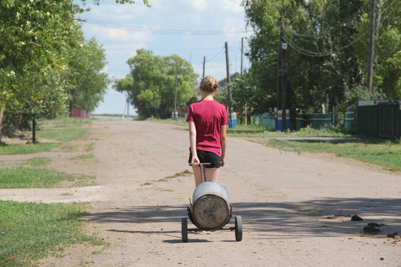 Фляга воды в селе Садовое стоит 20 тенге