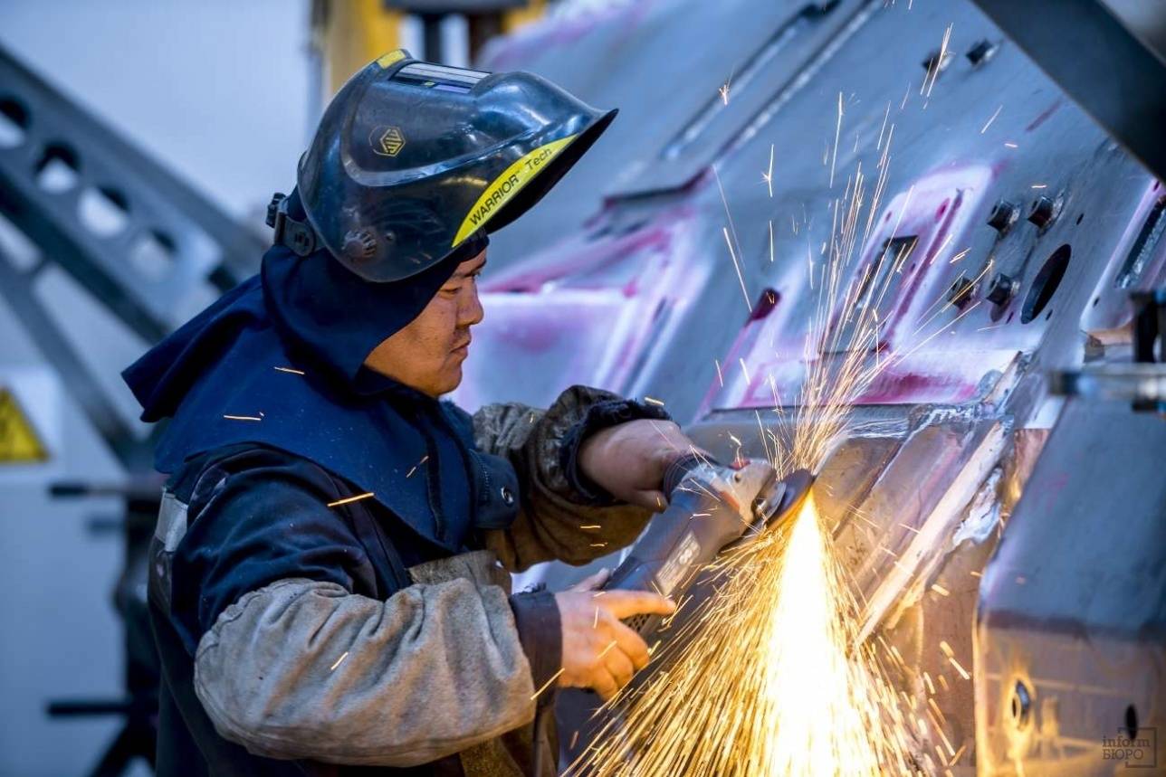 Производство бронетехники на заводе КPE в Астане