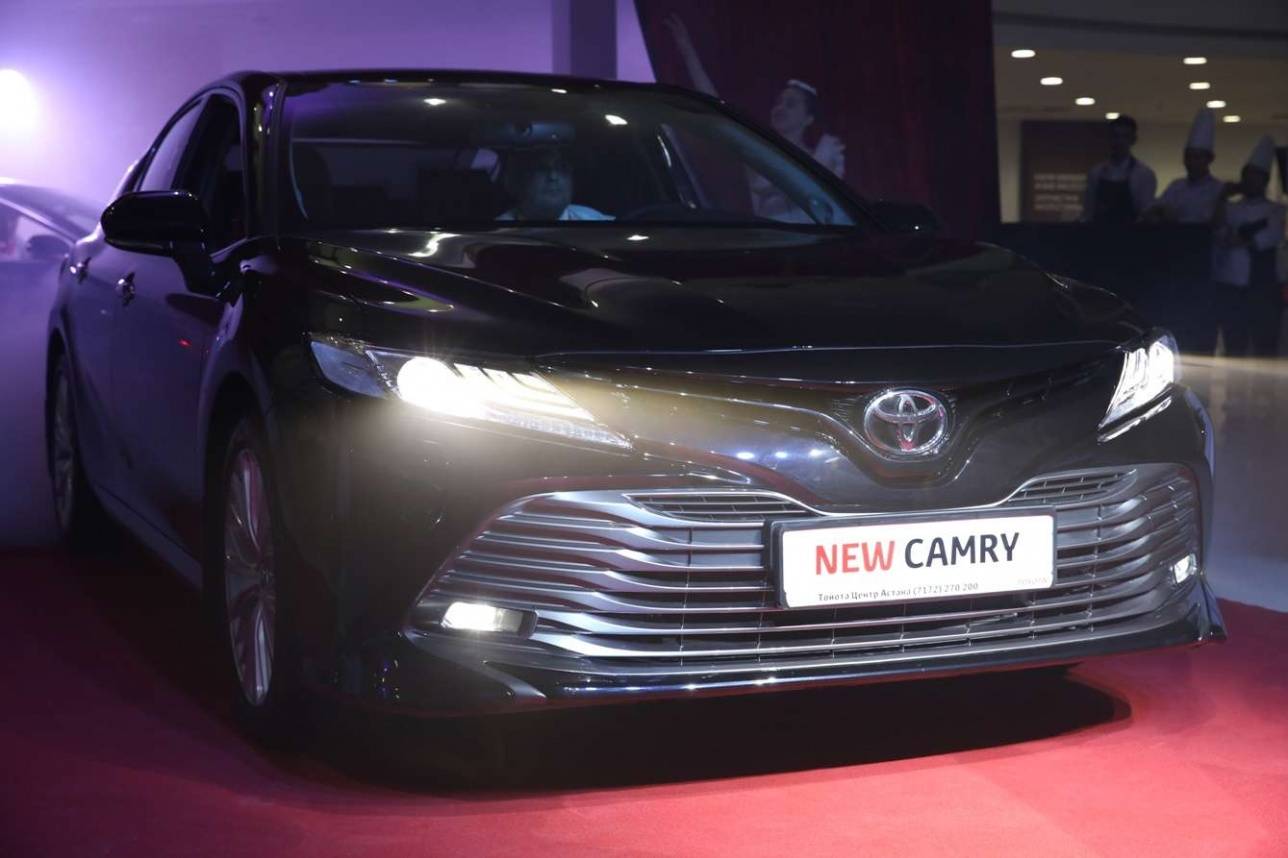 Toyota Camry 70 