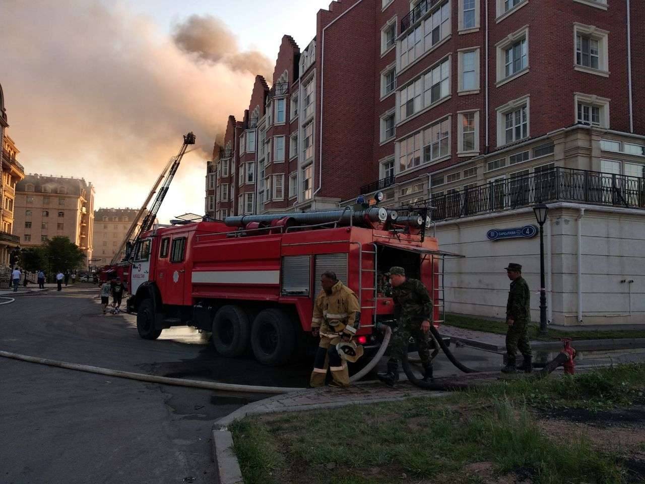 Дым от пожара видно далеко от места происшествия