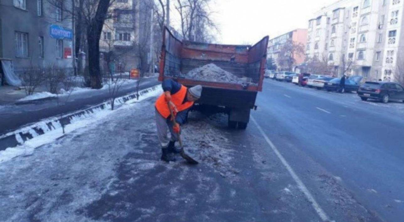 Городские службы работают непрерывно, но этого оказалось недостаточно