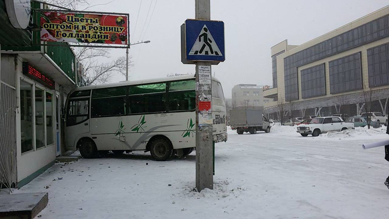 Многие жители из-за участившихся ДТП не успели на работу