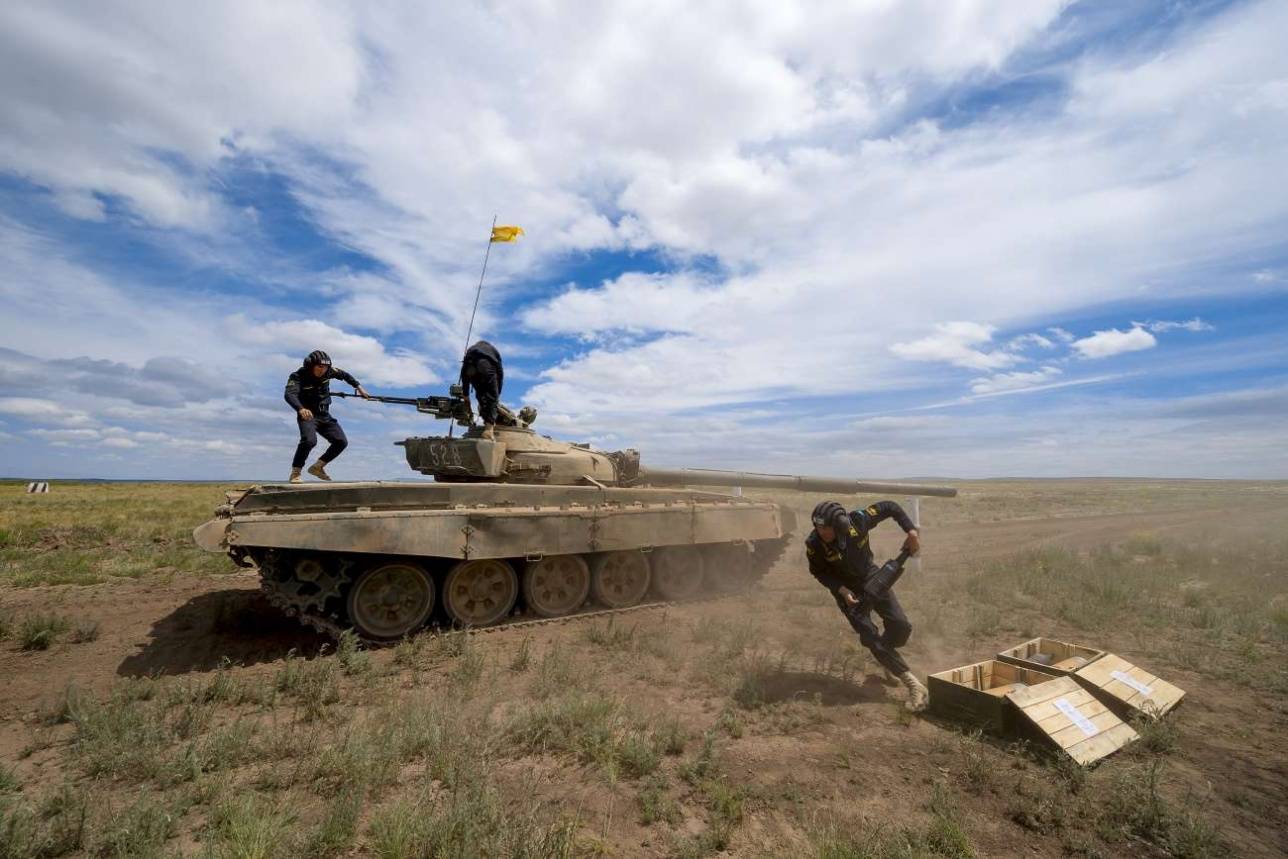 Загрузку боеприпасов необходимо осуществить в считанные секунды