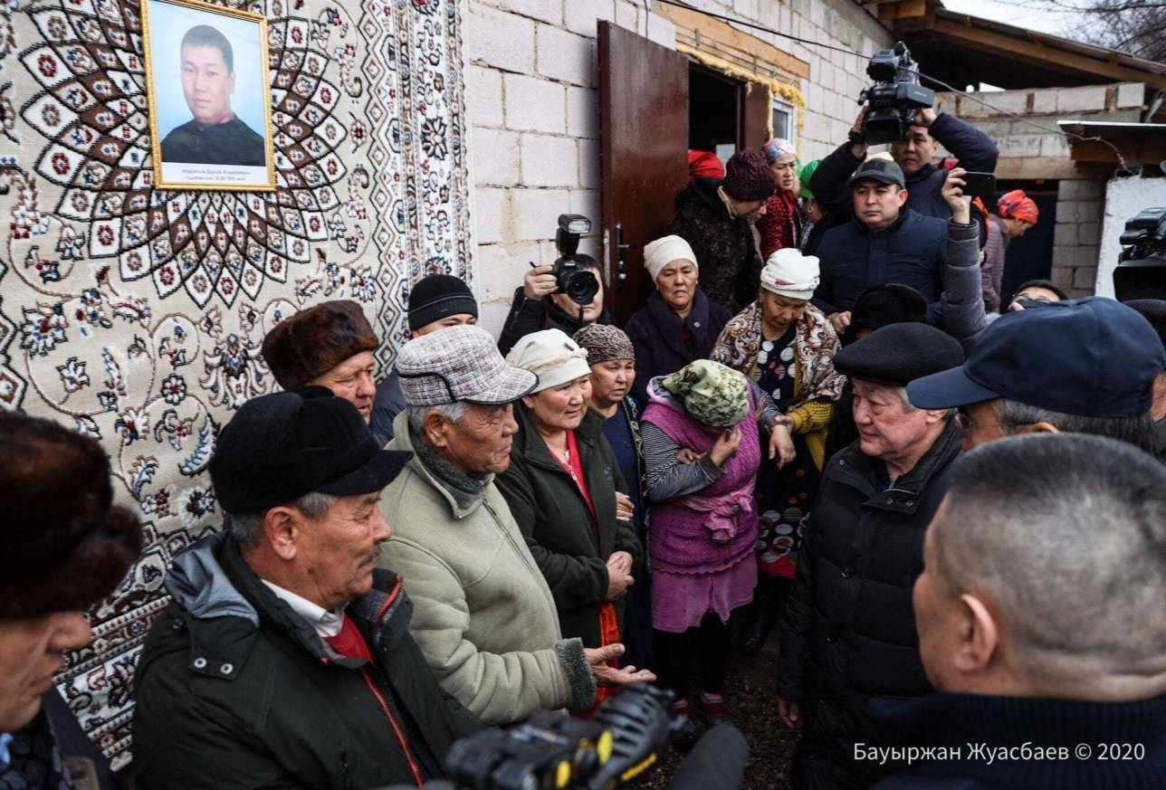 Бердыбек Сапарбаев выразил соболезнования семье погибшего