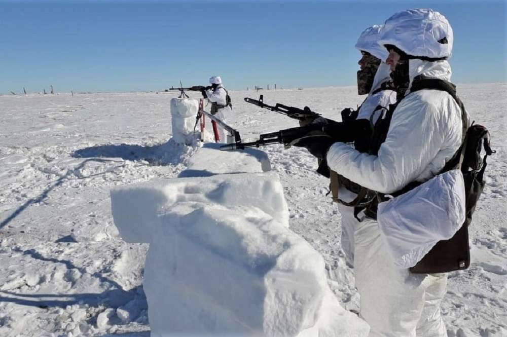 Боевые стрельбы взводов регионального командования "Запад"