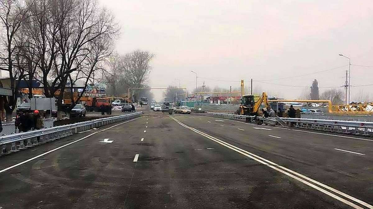 Новый мост через реку Аксай