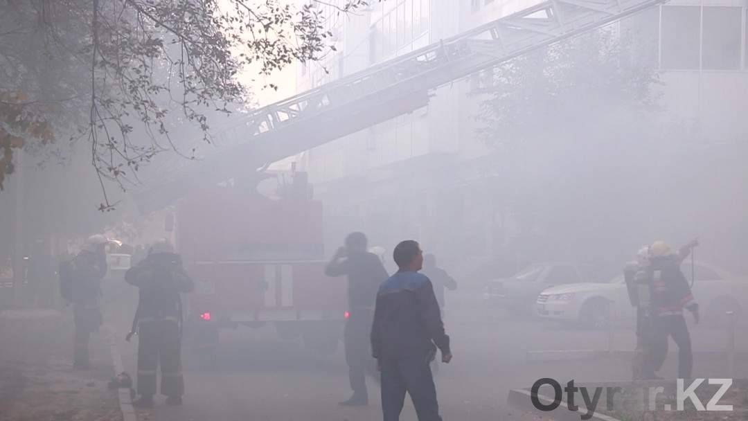 Задымление оказалось настолько сильным, что в районе образовалась нулевая видимость