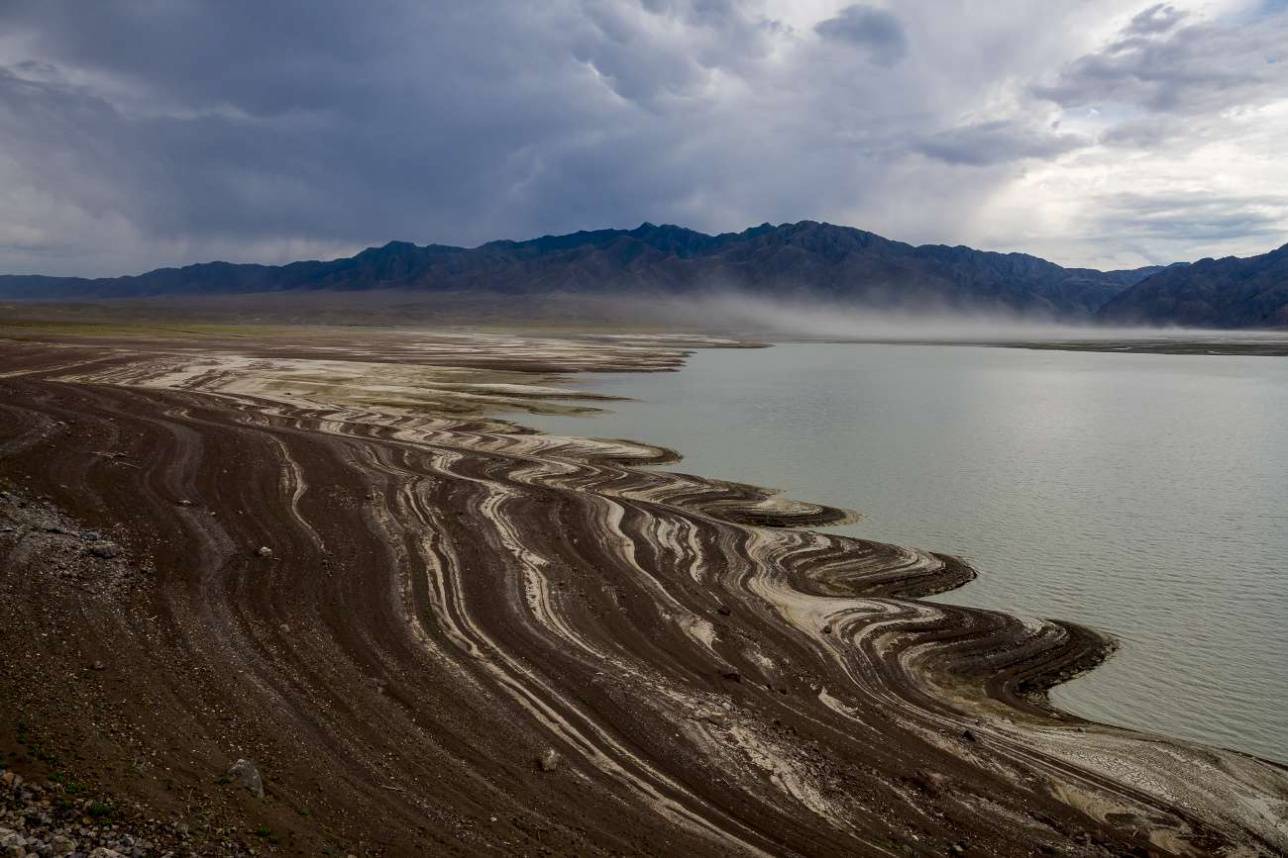 Вид на водохранилище с плотины