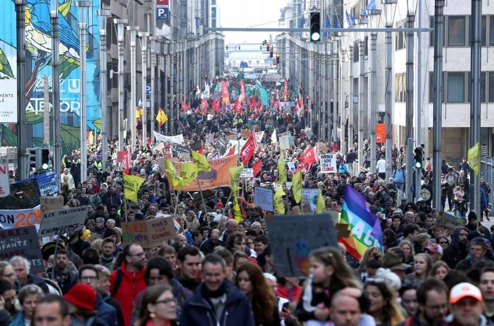 В Брюсселе на митинги вышли более 8 000 человек