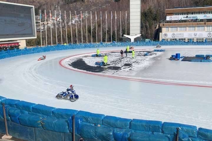 Чемпионат по спидвею проходит в Алматы