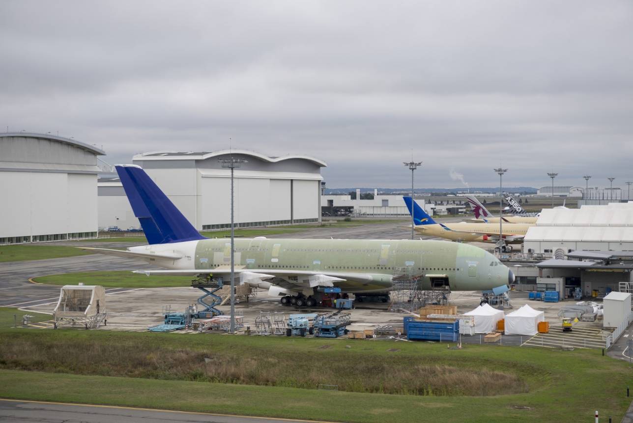 Производственная площадка авиазавода Airbus в Тулузе