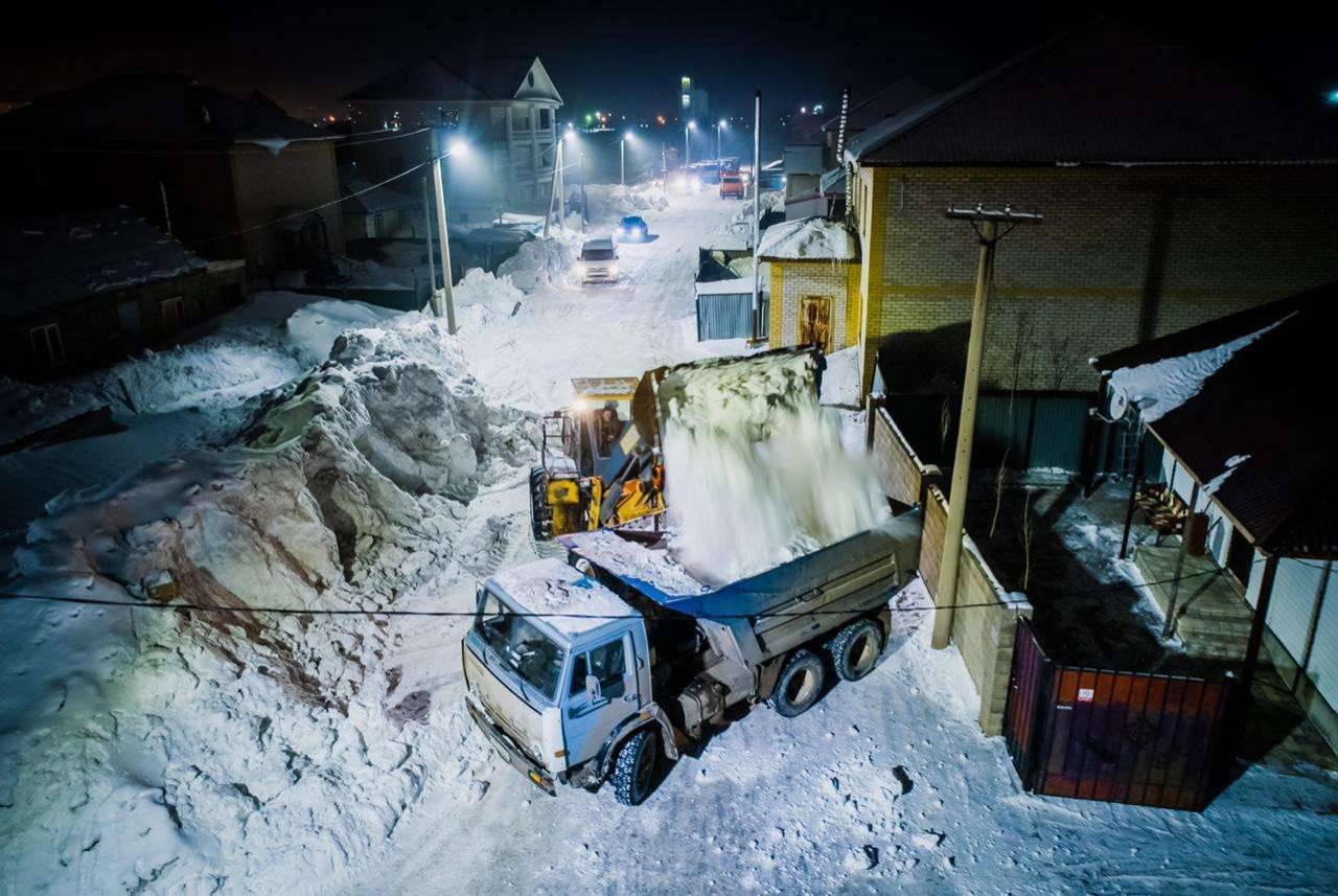 Вывоз снега в столице